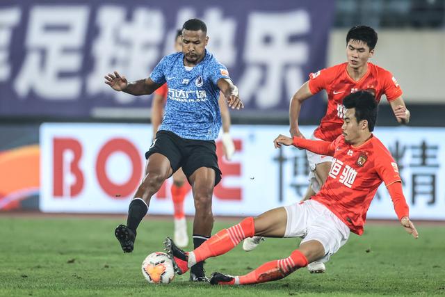 19岁迪奥曼德替补登场，20分钟内打破纪录助皇马逆转
